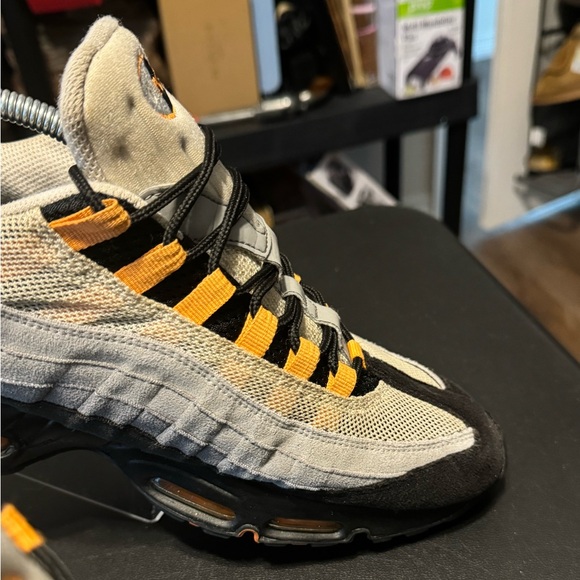 Nike Air Max 95 Mandarin 2011 609048-103 Men’s 13 - Picture 11 of 15